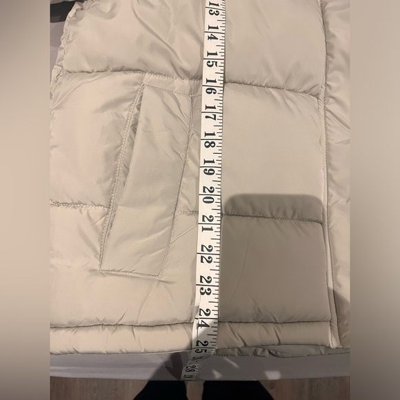 ARDENE | Puffer Jacket with Removable Hood; Size “L” (NWT) - Picture 12 of 16